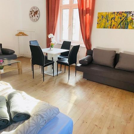 Quad-Room Near Prater Stern Wien Exterior foto